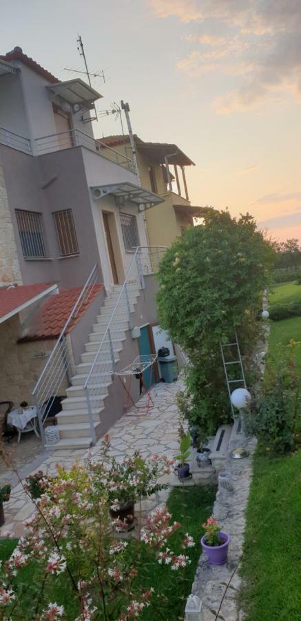 Maria'S Luxury Apartment Kassandria Exterior photo